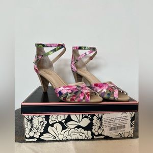 Seychelles Fuschia Floral Leather Peep Toe Strappy Heels
